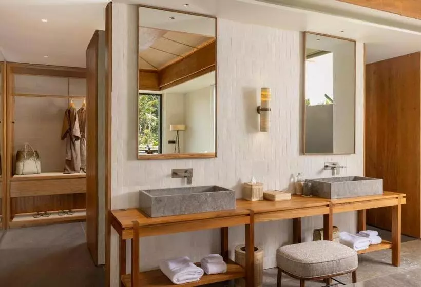 リゾートホテル Alaya Suites Ubud