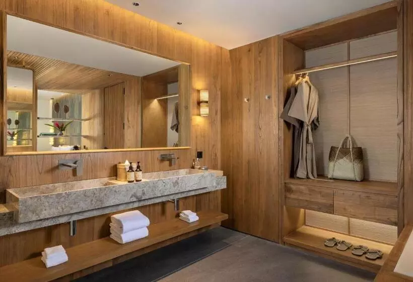 リゾートホテル Alaya Suites Ubud