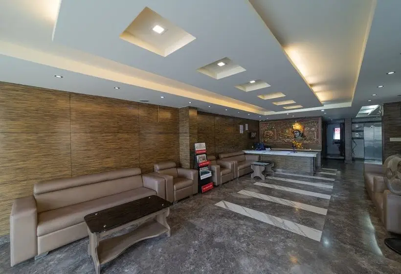 ホテル Sri Krishna International