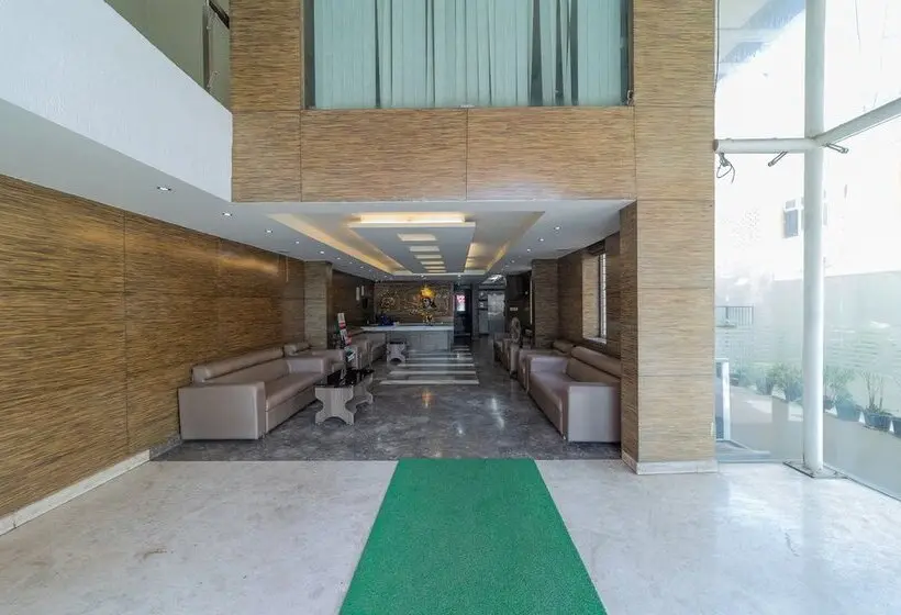 ホテル Sri Krishna International