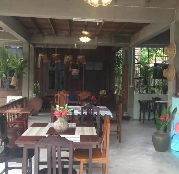 پانسیون Lotus Place Sukhothai