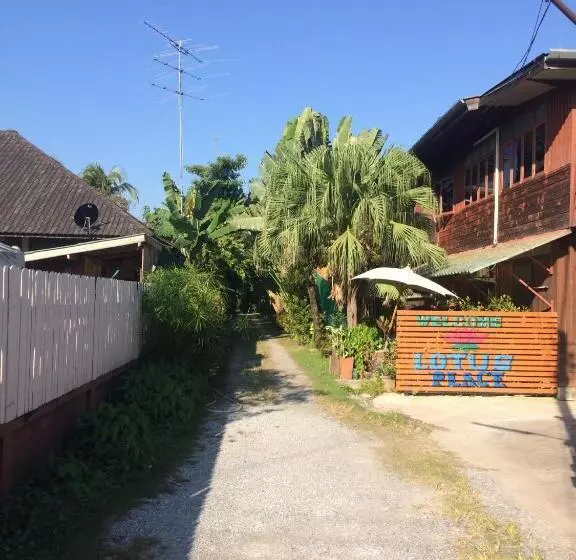 پانسیون Lotus Place Sukhothai