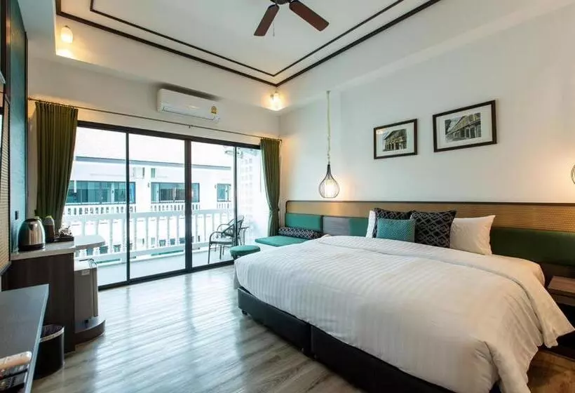 Chaanburi Boutique Resort