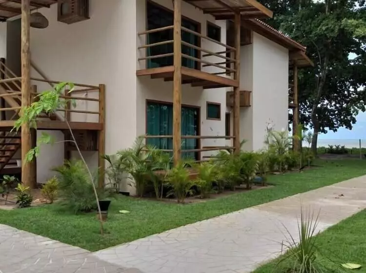 ペンション Pousada Maré