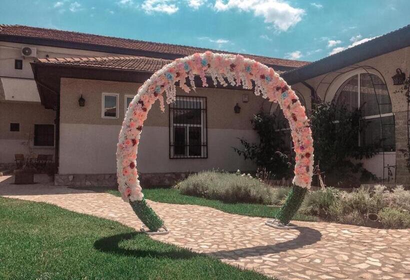 Общежитие Hanul Hora Romaneasca