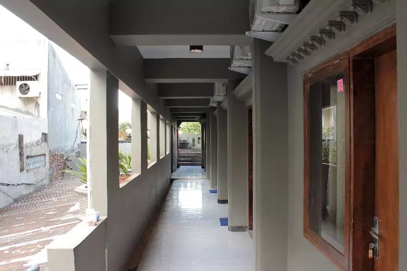 ホテル Oyo 222 M@jayakarta