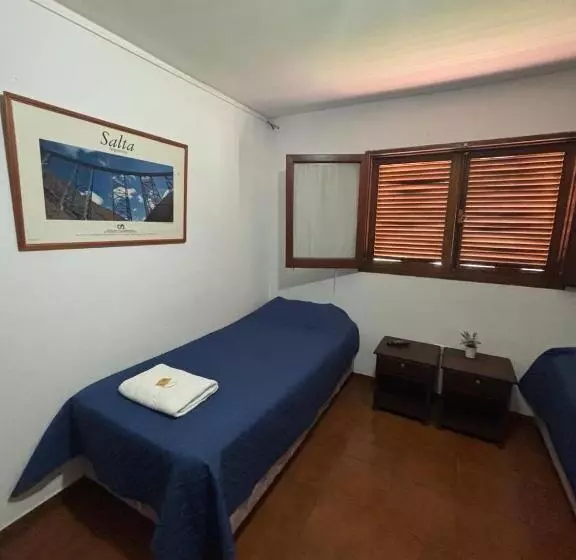 پانسیون Hostal Tilian