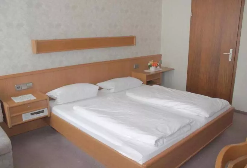 ユースホステル Gasthof Rose