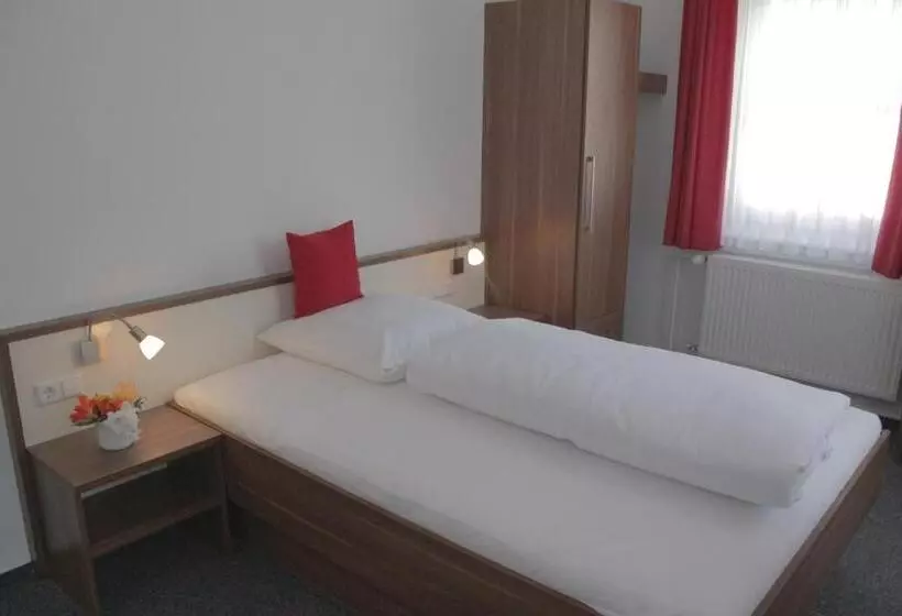 ユースホステル Gasthof Rose