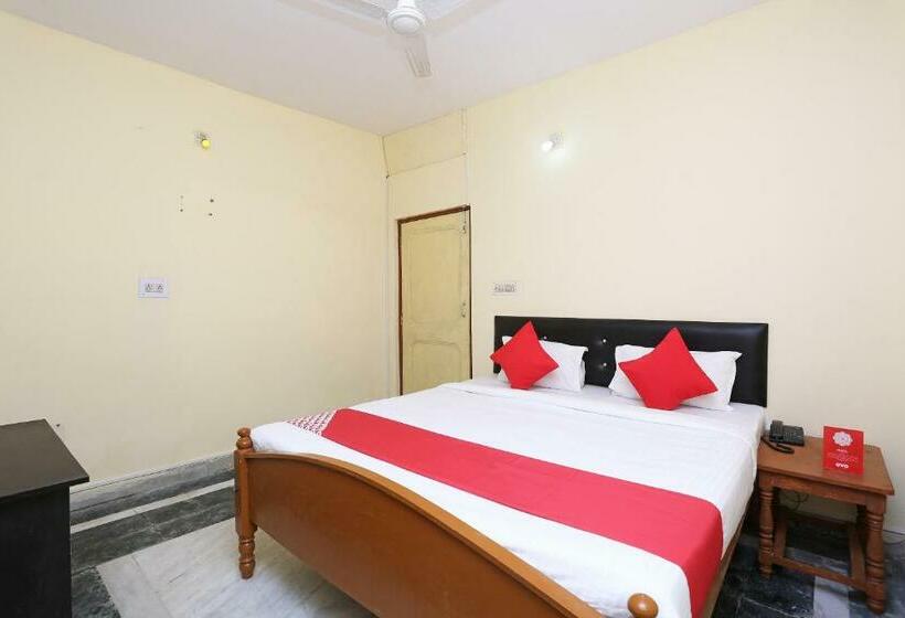 هتل Oyo 19323 Shiv Sai Guest House
