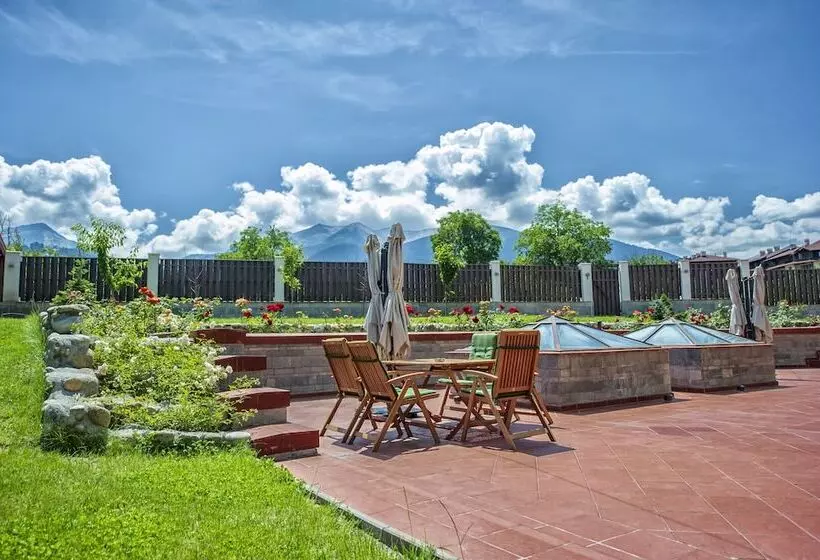 Hotel 7 Pools Spa Boutique