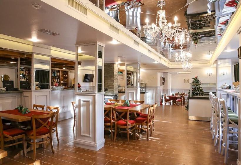 Hotel 7 Pools Spa Boutique