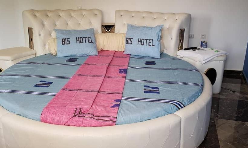 هتل Bis