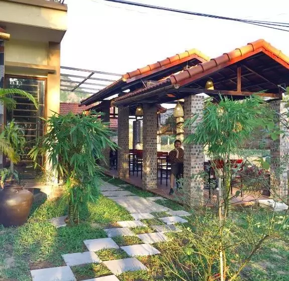 هتل Rose Garden Homestay