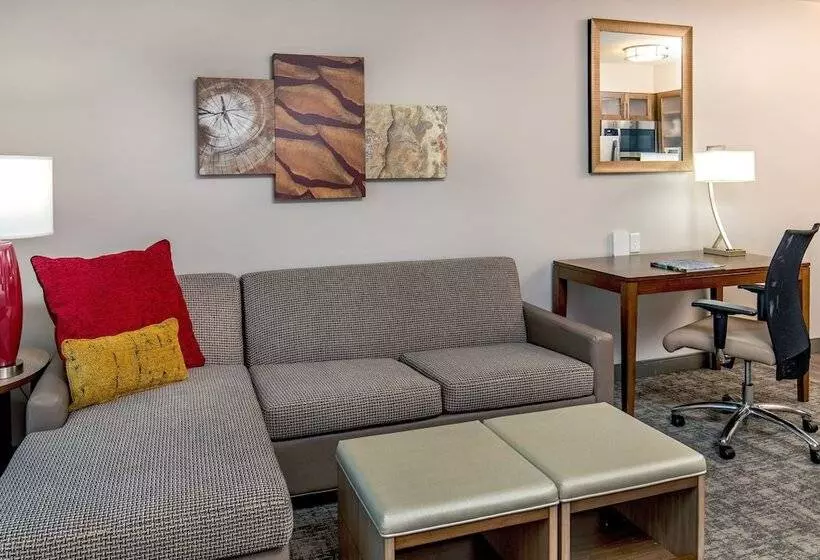 Hotelli Staybridge Suites Charlottesville Airport, An Ihg