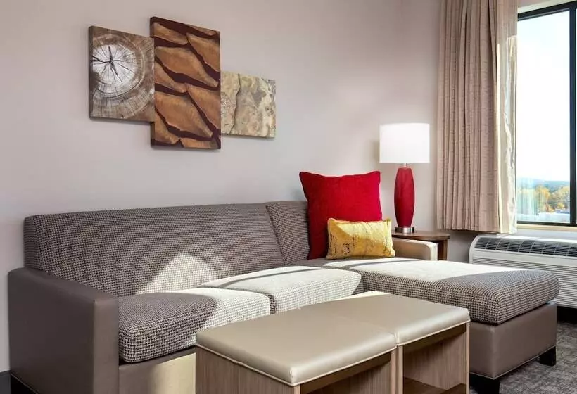 Hotelli Staybridge Suites Charlottesville Airport, An Ihg