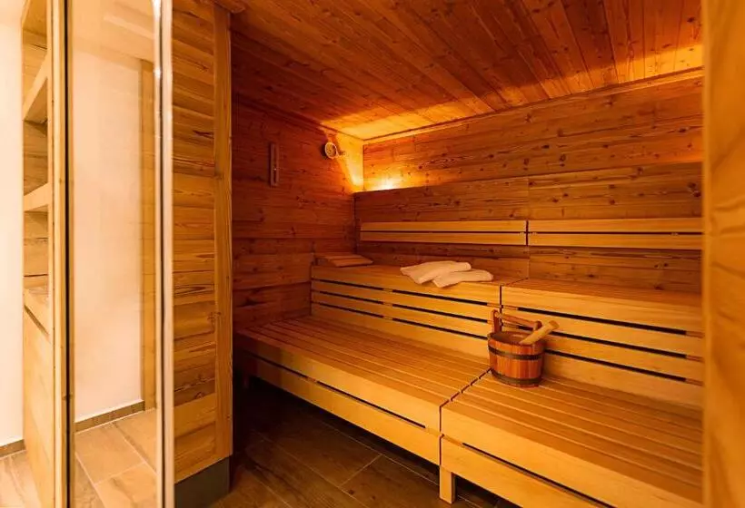 ホテル Tannenhaus