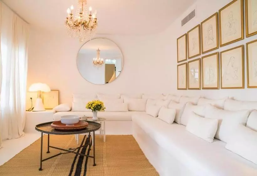 پانسیون Kahina Villa