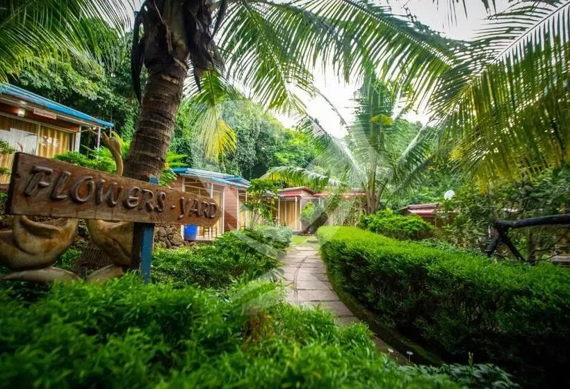 Hotelli Zulu Land Cottages Near Curlies Beach Shack And Shiva Valley Anjuna Beach