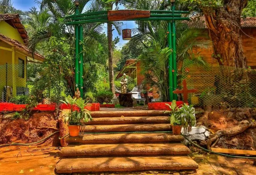 Hotelli Zulu Land Cottages Near Curlies Beach Shack And Shiva Valley Anjuna Beach