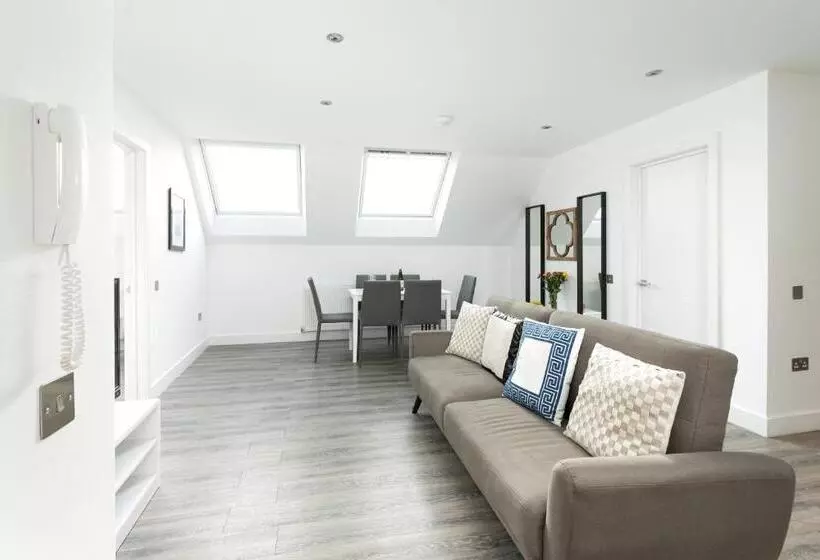 Reading Kings Road Lodge By Creatick Apartments
