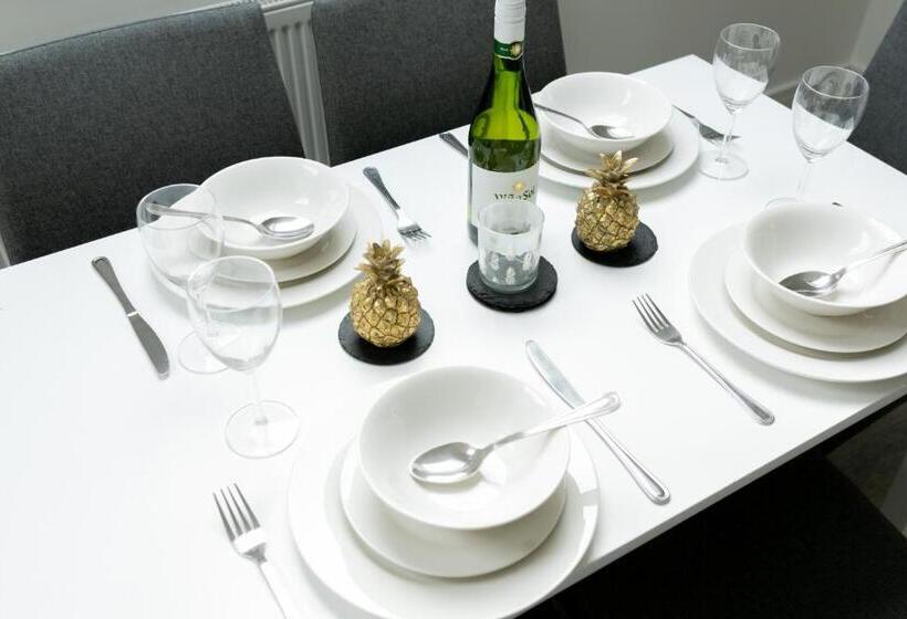 Reading Kings Road Lodge By Creatick Apartments