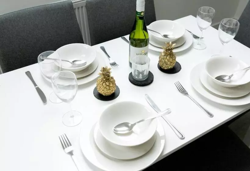 Reading Kings Road Lodge By Creatick Apartments