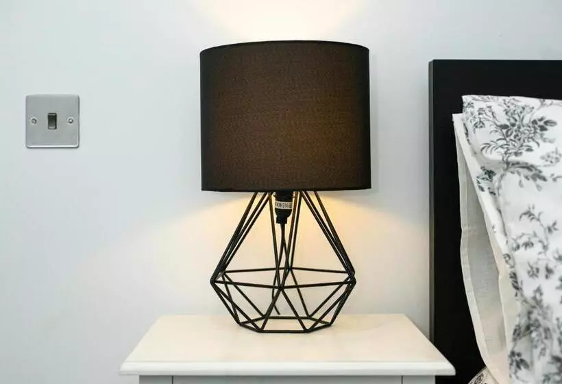 Reading Kings Road Lodge By Creatick Apartments