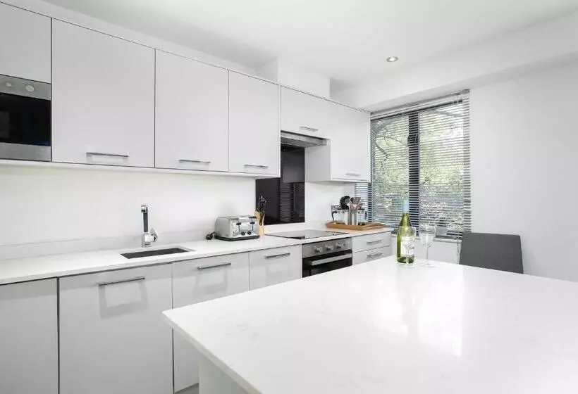 Reading Kings Road Lodge By Creatick Apartments