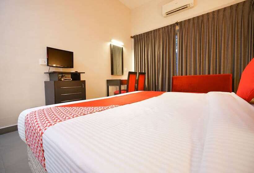 Super Hotel O Mookkannoor Tourist Home