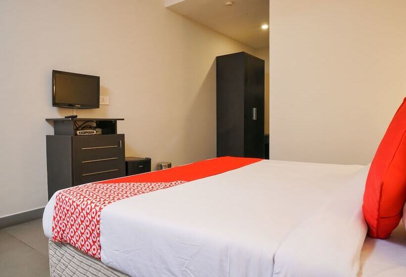 Super Hotel O Mookkannoor Tourist Home