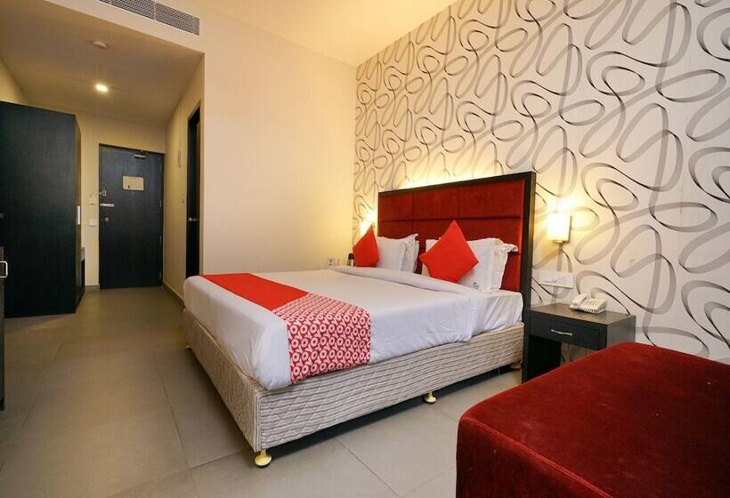 Super Hotel O Mookkannoor Tourist Home