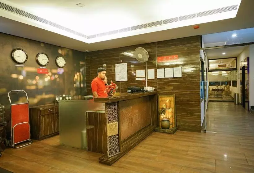 Super Hotel O Mookkannoor Tourist Home