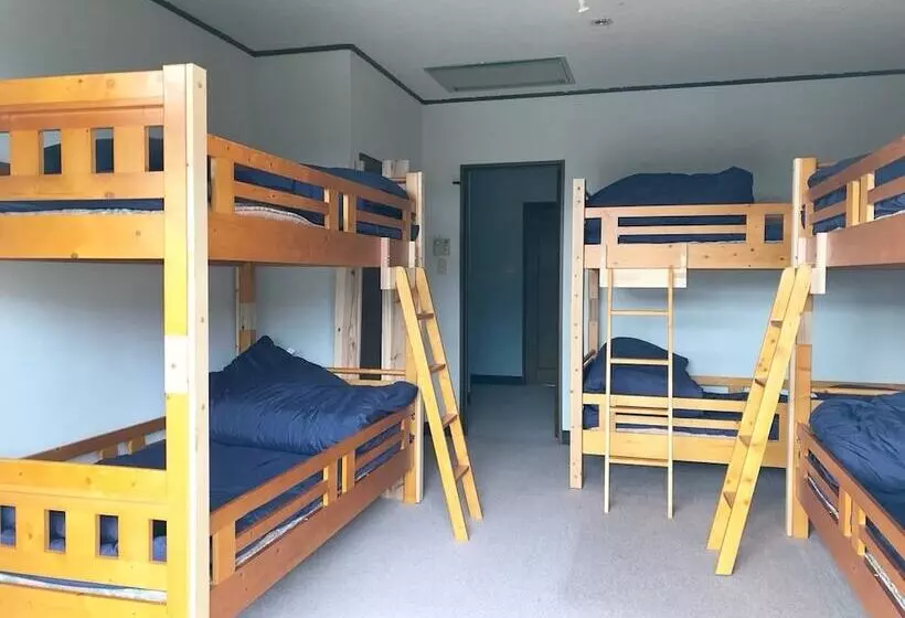ペンション Guesthouse Lahar  Hostel