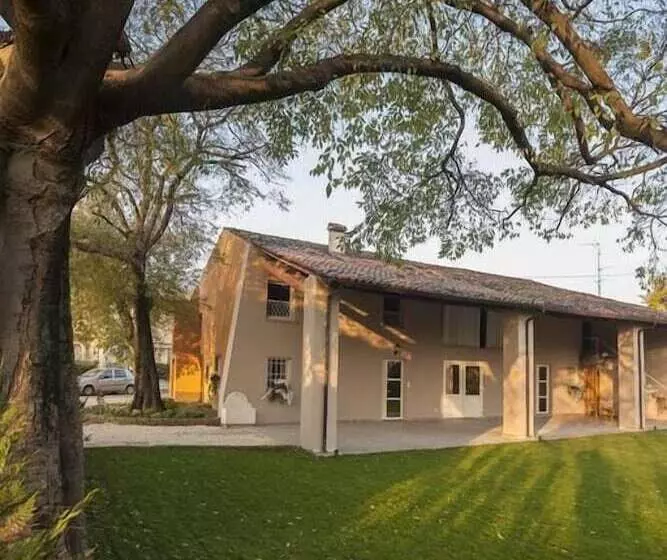 Aamiaismajoitus (B&B) Garda Relais Antica Romelia