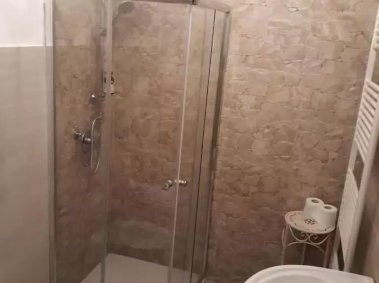 Aamiaismajoitus (B&B) Garda Relais Antica Romelia