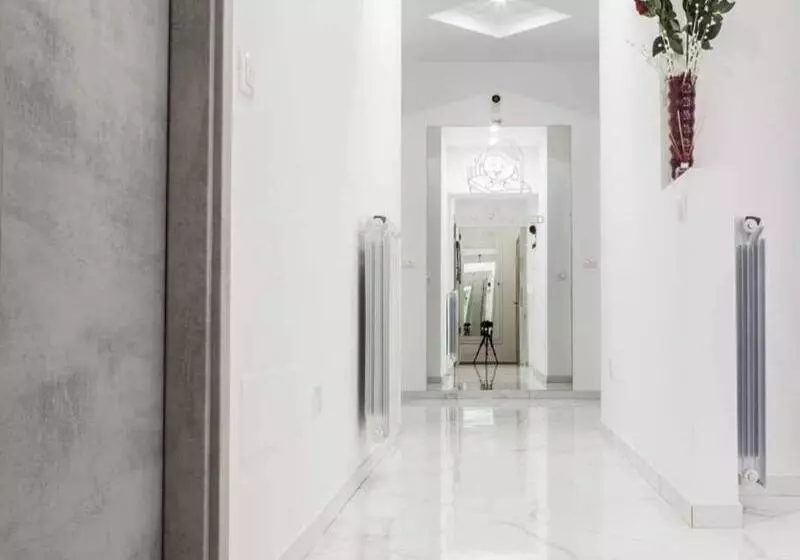 ベッドアンドブレックファースト Pomodoro Bed