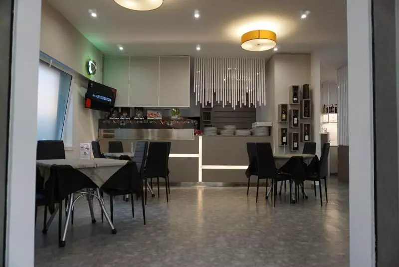 ベッドアンドブレックファースト Pomodoro Bed