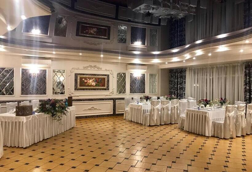 هتل Inn On Zhytomyrska