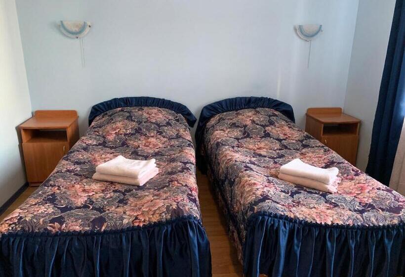 هتل Inn On Zhytomyrska