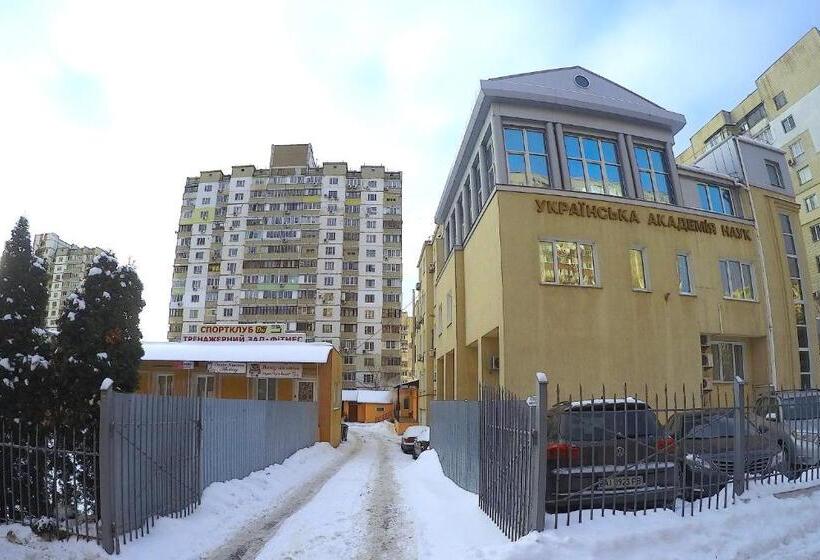 هتل Inn On Zhytomyrska