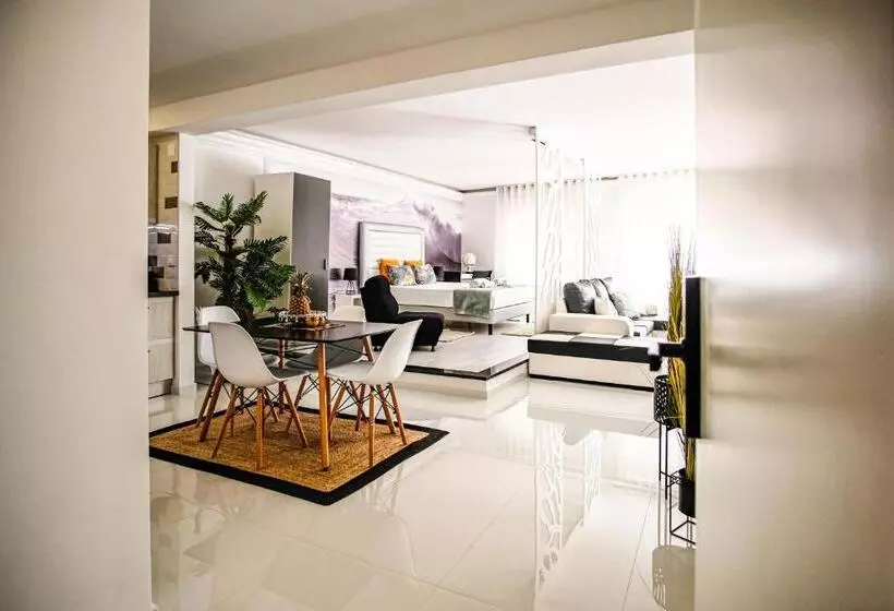 Hotelli Préstige Holidays Alojamentos