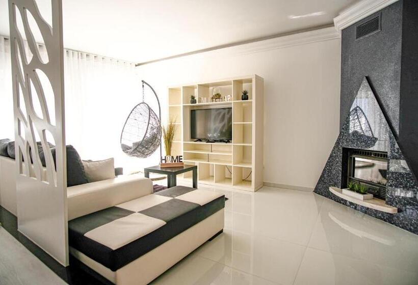 هتل Préstige Holidays Alojamentos