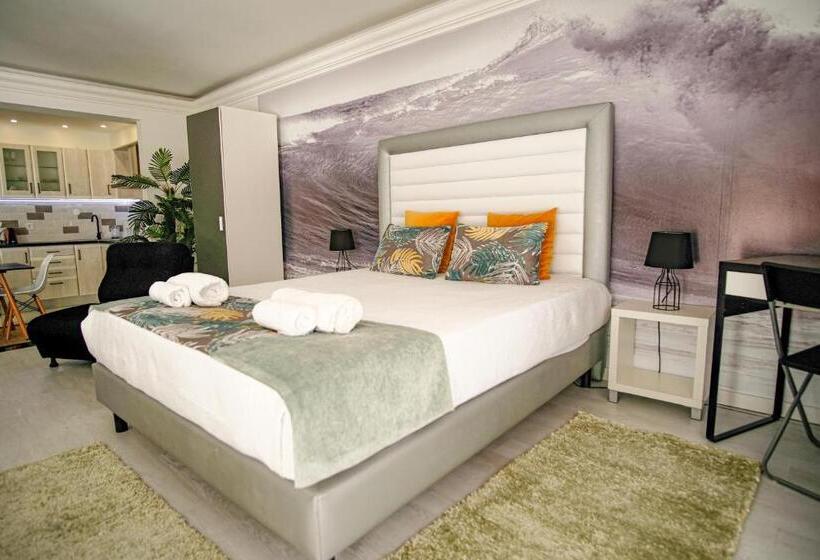 هتل Préstige Holidays Alojamentos