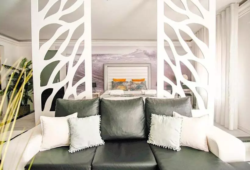 Hotelli Préstige Holidays Alojamentos