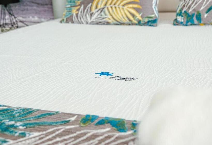 هتل Préstige Holidays Alojamentos