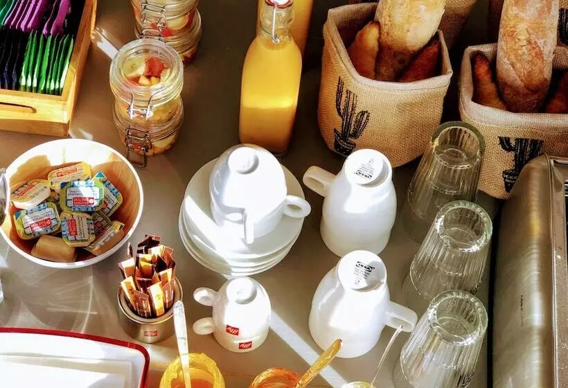 پانسیون Villa Jwi Lavi Boutique