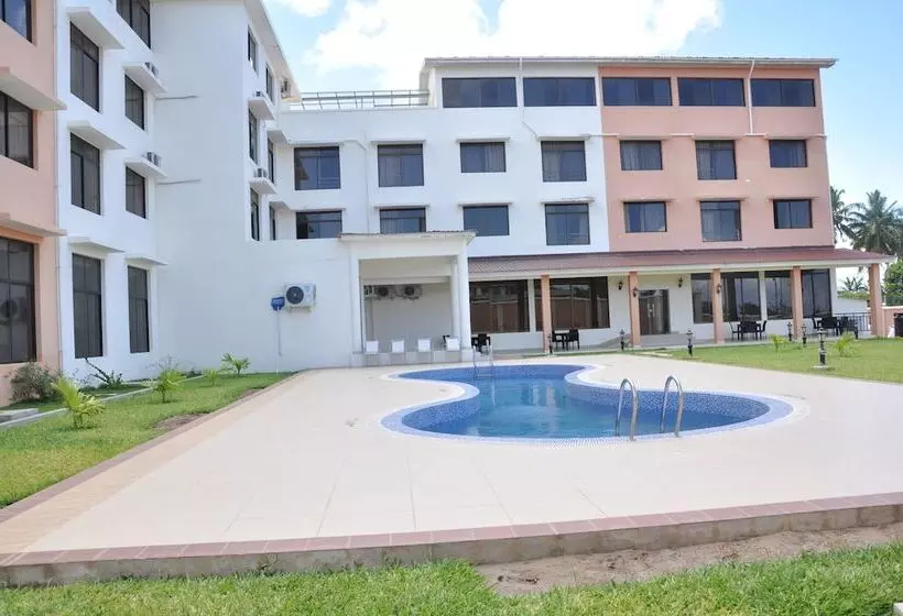 هتل Luwa Evergreen