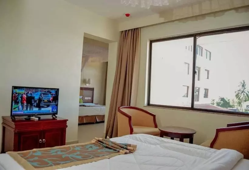 هتل Luwa Evergreen