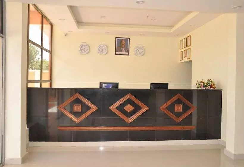 هتل Luwa Evergreen